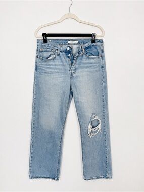 Levi’s Wedgie Straight Ankle Jeans | Light Wash | Knee Rip | Size 32